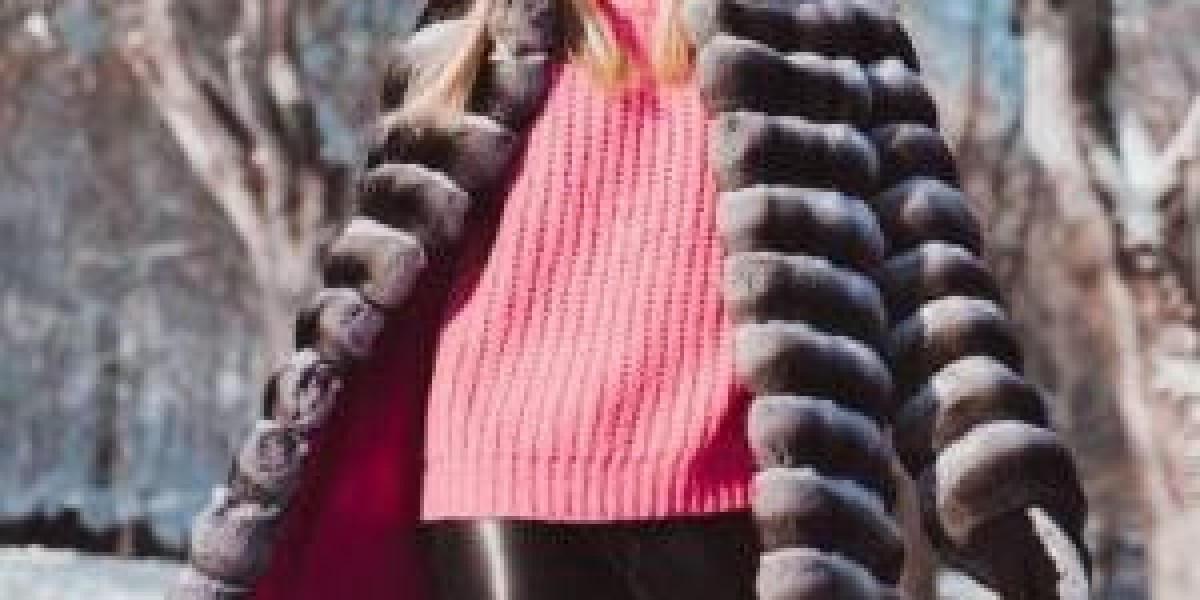 Chic and Cozy: Chinchilla Fur Coats for Women's Winter Fashion