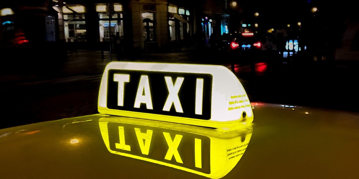 A Comprehensive Guide to Developing Taxi Booking Software